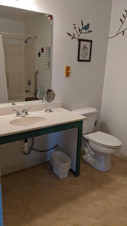 The Meadowlark Inn East Springfield المظهر الخارجي الصورة