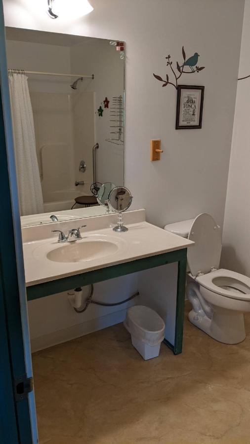 The Meadowlark Inn East Springfield المظهر الخارجي الصورة